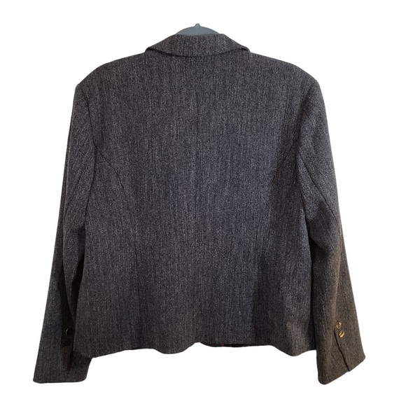 Chico’s Women’s Gray Tweed Three Button Blazer Front Pockets.  Size 2 - Picture 2 of 5